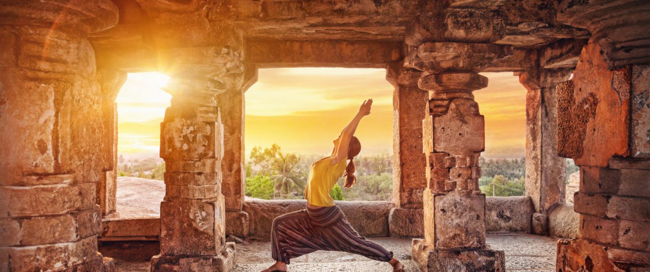 Vie dei Canti Viaggi tour operator Yoga nel Tempio Hampi